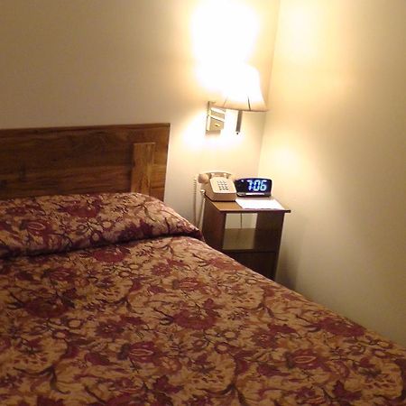 Motel 95 & Campground Hixton 外观 照片