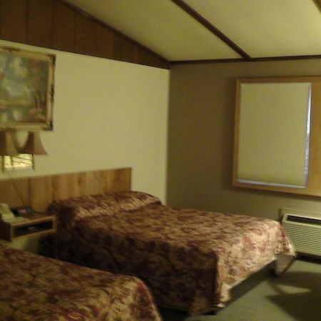 Motel 95 & Campground Hixton 外观 照片