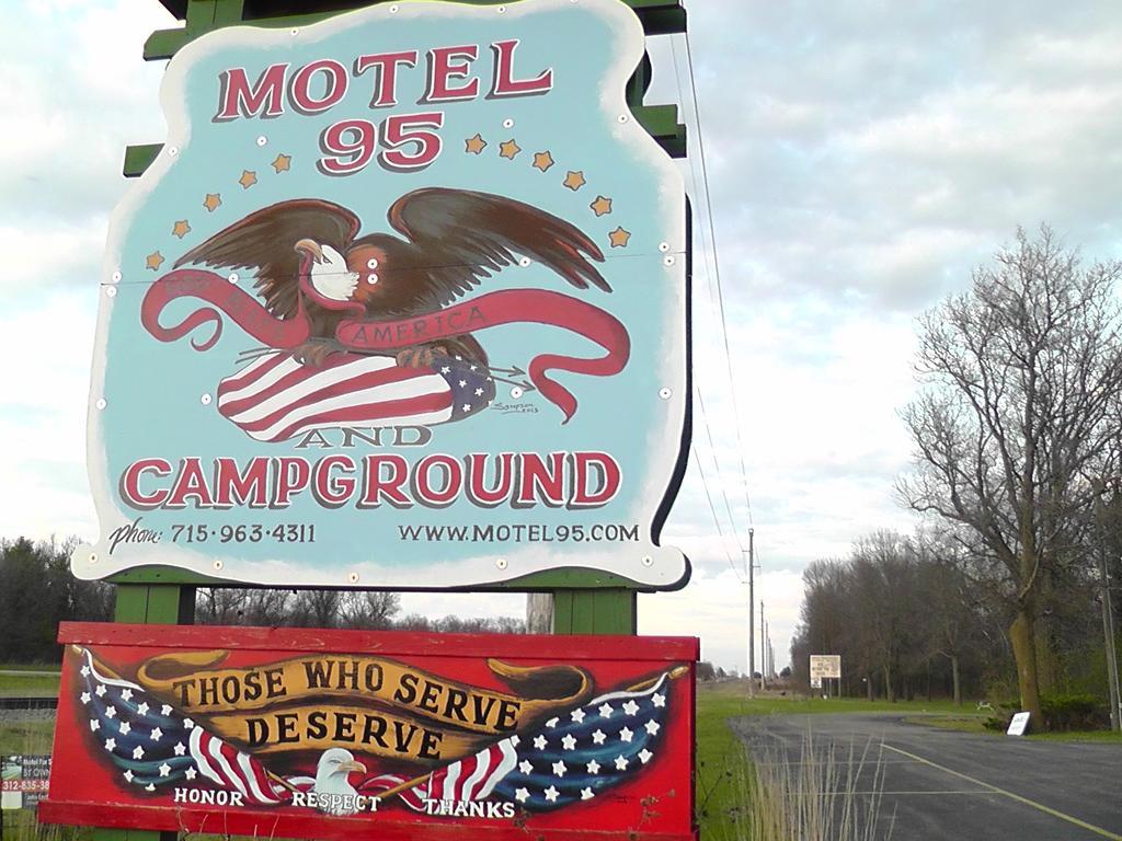 Motel 95 & Campground Hixton 外观 照片