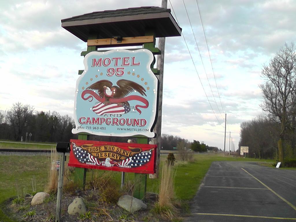 Motel 95 & Campground Hixton 外观 照片